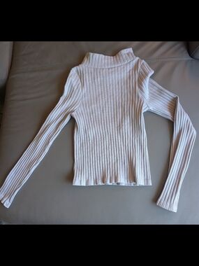 Ribbed Long Sleeve Top in Light Lilac